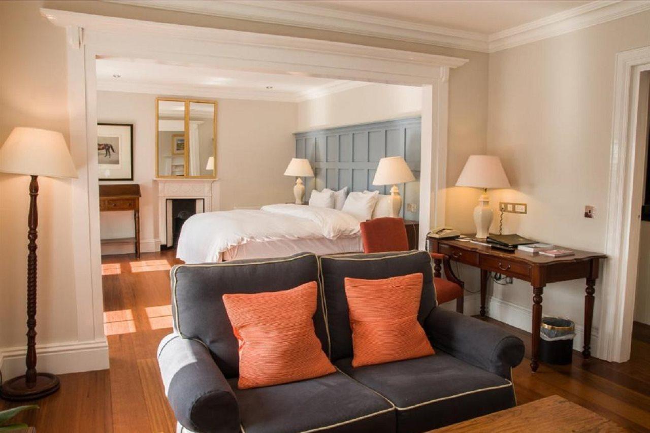 Hotel The Dunraven,