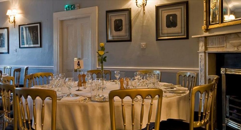 The Dunraven, 4*